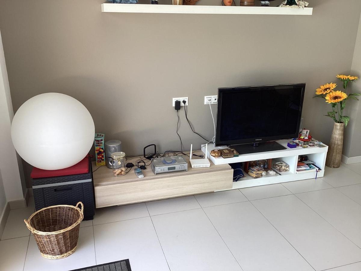 Housesleeps6-Pool-Beach-Garden-Solarium-Petok โอริอุเอลา ภายนอก รูปภาพ