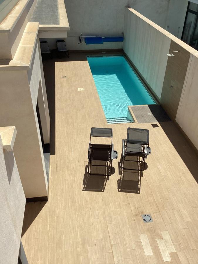 Housesleeps6-Pool-Beach-Garden-Solarium-Petok โอริอุเอลา ภายนอก รูปภาพ