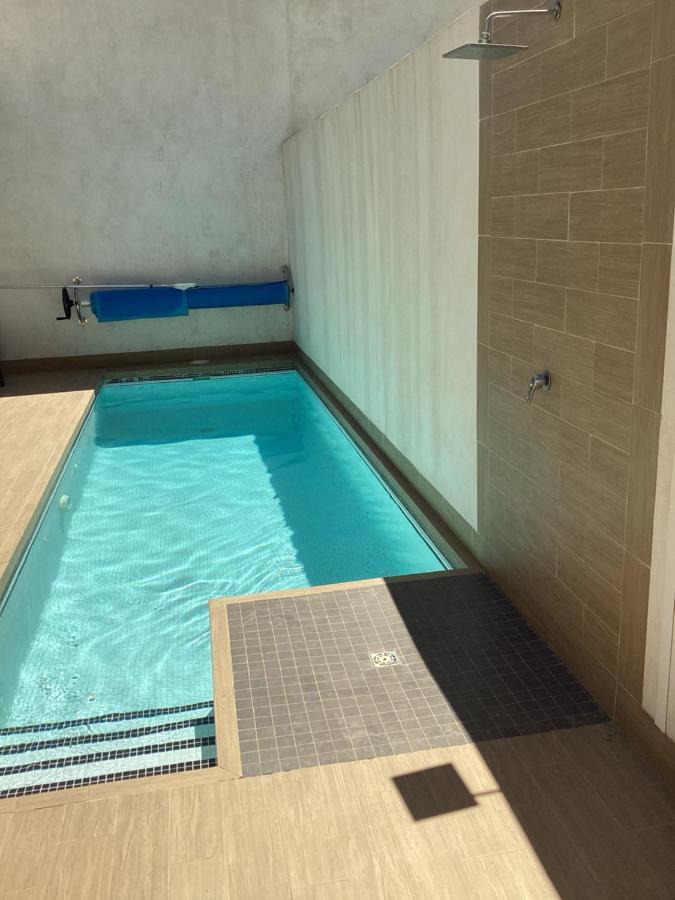 Housesleeps6-Pool-Beach-Garden-Solarium-Petok โอริอุเอลา ภายนอก รูปภาพ